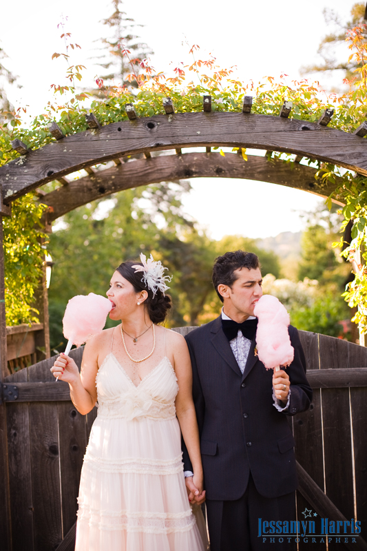 I love the idea of cotton candy at an outdoor wedding
